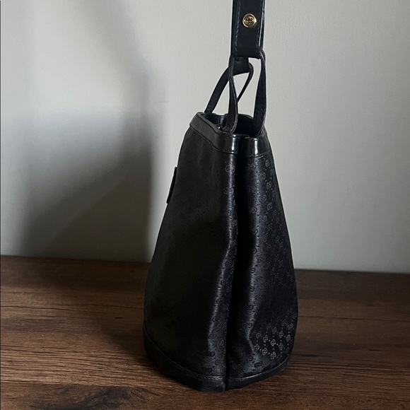 Gucci Black GG Pattern Shoulder Bucket Bag - Picture 4 of 16